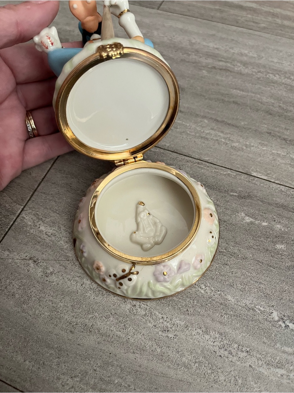 LENOX Disney PRACTICE WITH GOOFY Baseball Jewelry TREASURE BOX Trinket LN!! - Picture 6 of 6